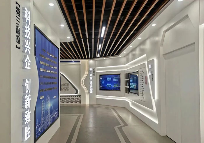 中铁十二局展陈馆:时光隧道中的筑路传奇(图7) 1 (7).jpg