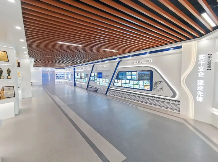 中铁十二局展陈馆:时光隧道中的筑路传奇(图10) 1 (10).jpg